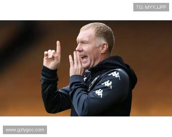 保罗斯科尔斯从沉默天才到曼联灵魂中场的辉煌与传承