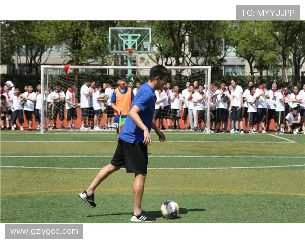 足球凝聚激情与梦想见证绿茵场上拼搏精神与团队荣耀