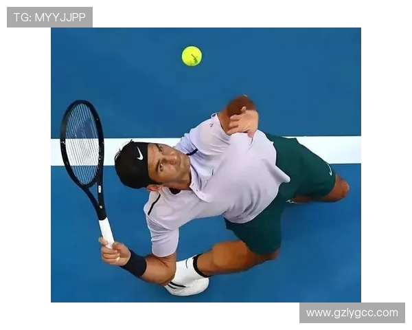 网球技术全面解析：从基础发球到顶级竞技技巧的深度剖析