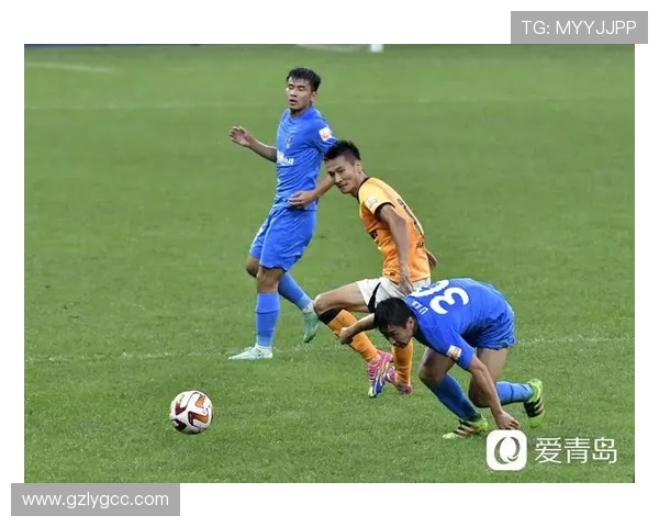 南通支云主场鏖战青岛海牛两队誓争胜利掀起中超赛季新高潮