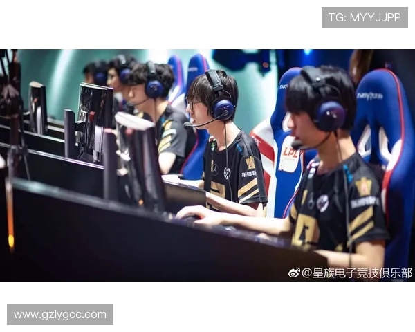 最新CSGO团队协作排行榜揭晓RNG战队稳居榜首引发热议