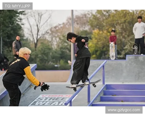 重庆滑板队的团队协作与默契提升之道探讨